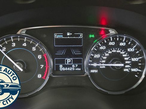 Used 2017 Subaru Forester 2.5i Touring AWD/4WD image 11