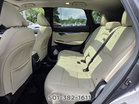 Used 2022 INFINITI QX50 Luxe FWD image 12
