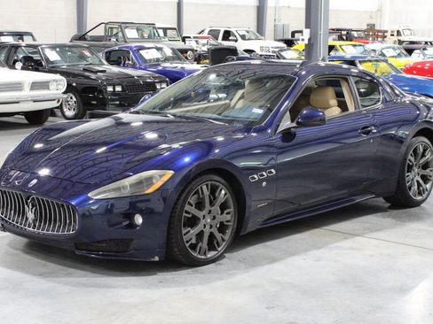 Used 2012 Maserati GranTurismo S RWD image 2