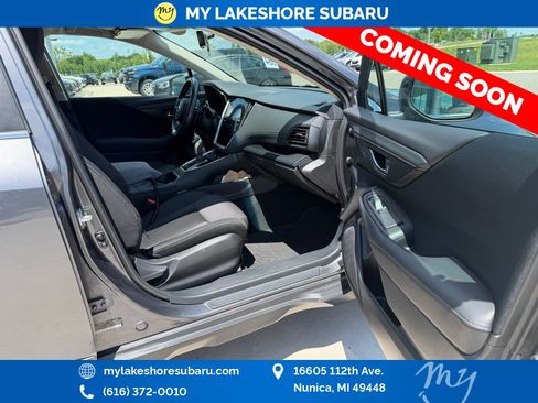 Used 2022 Subaru Outback Premium AWD/4WD image 19