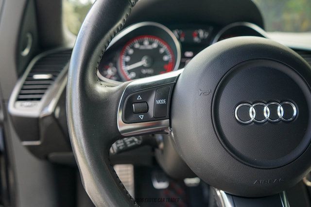 Used 2011 Audi R8 V10 AWD/4WD image 21