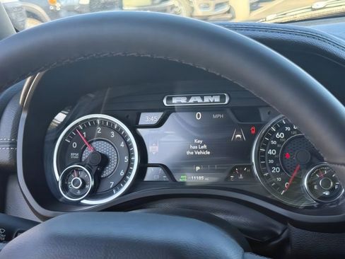 Used 2025 RAM 1500 Laramie AWD/4WD image 15