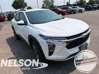 Used 2025 Chevrolet Trax LT w/ LT Convenience Package FWD video 1