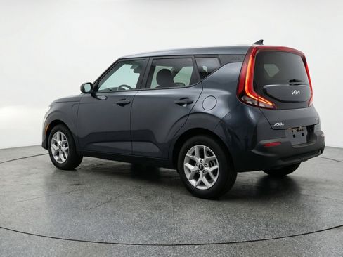 Used 2025 Kia Soul LX w/ LX Technology Package image 6