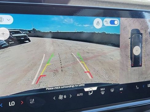 New 2026 Ford Expedition Active image 13