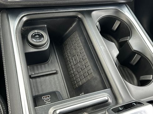 Used 2025 Ford Expedition Max Platinum AWD/4WD image 30