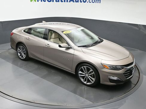 Used 2024 Chevrolet Malibu LT FWD image 3
