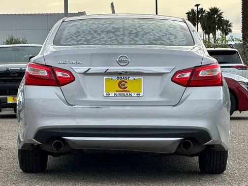 Used 2016 Nissan Altima 2.5 S w/ Power Driver Seat Package image 5