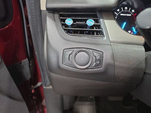 Used 2014 Ford Edge SEL FWD image 12
