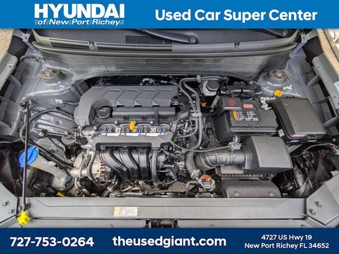 Certified 2025 Hyundai Venue Limited FWD image 13