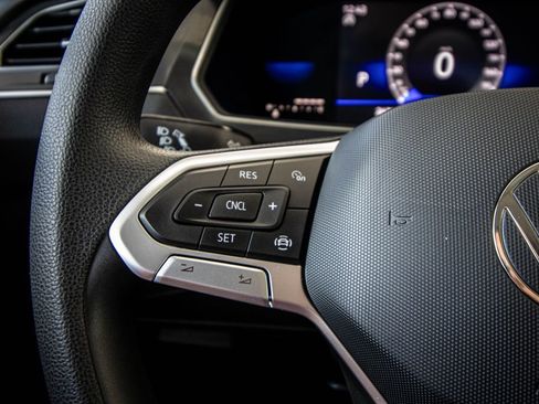 Certified 2023 Volkswagen Tiguan S image 37