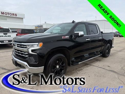 Used 2022 Chevrolet Silverado 1500 LTZ w/ LTZ Premium Package image 1