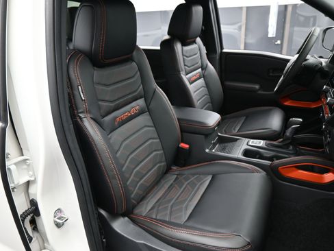 New 2026 Nissan Frontier PRO-4X w/ Pro Premium Package image 15