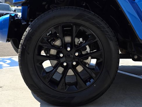 Certified 2023 Jeep Gladiator Overland image 9