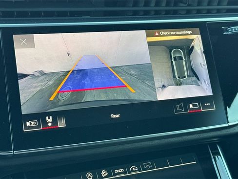 Used 2022 Audi Q8 Premium Plus image 19