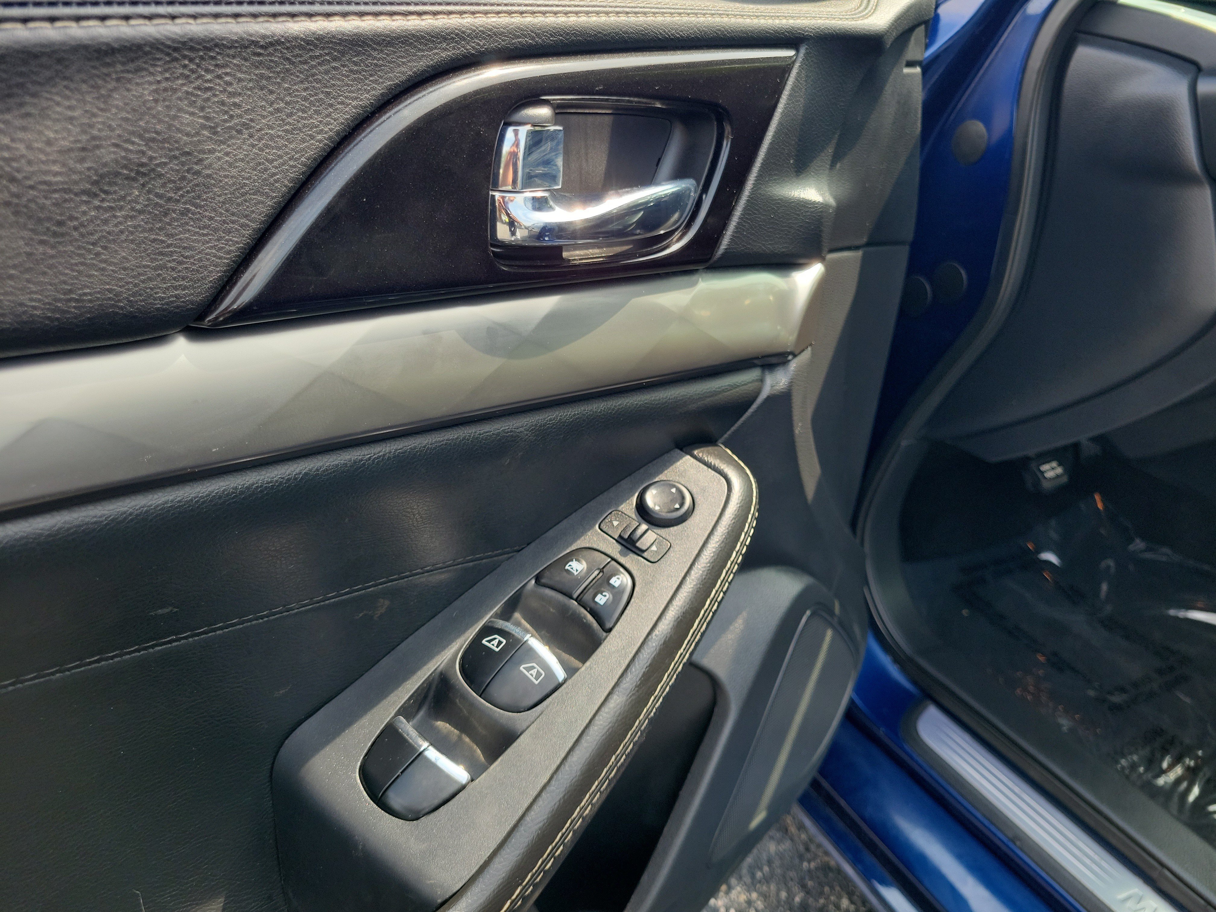 Used 2019 Nissan Maxima 3.5 SV w/ Floor Mat Group FWD image 18