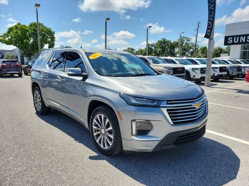 Certified 2023 Chevrolet Traverse Premier w/ LPO, Floor Liner Package AWD/4WD image 1
