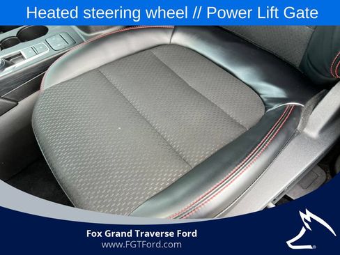 Certified 2025 Ford Escape ST-Line Select AWD/4WD image 10