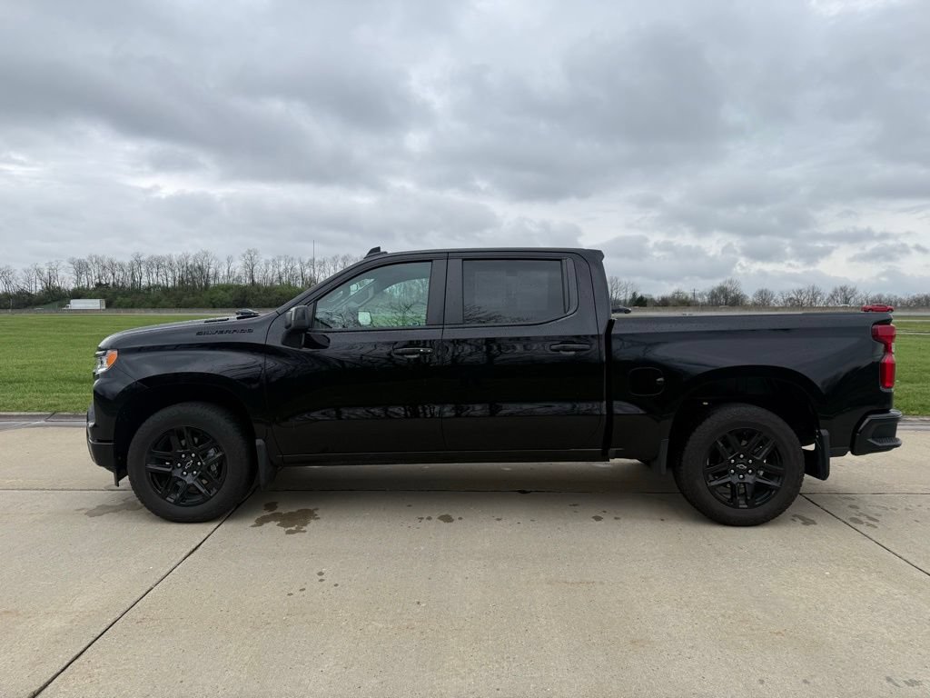 Used 2025 Chevrolet Silverado 1500 RST w/ LPO, Dark Essentials Package RWD image 7