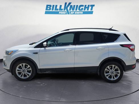 Used 2018 Ford Escape SEL FWD image 2