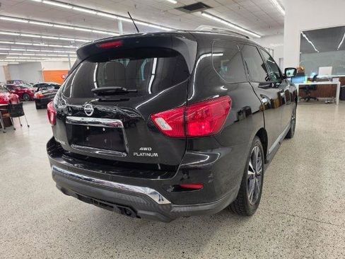 Used 2017 Nissan Pathfinder Platinum AWD/4WD image 4