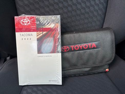 Used 2022 Toyota Tacoma SR5 RWD image 32