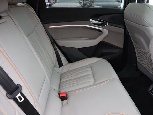 Used 2024 Audi Q8 e-tron Prestige w/ Prestige Package image 14