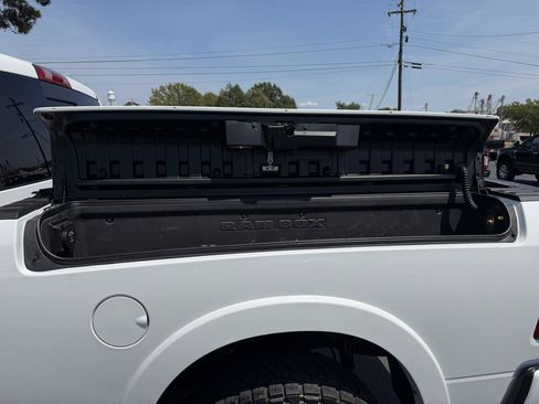 Used 2025 RAM 2500 Limited AWD/4WD image 11