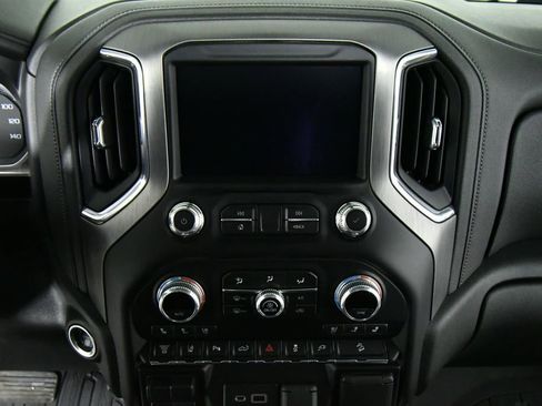 Used 2021 GMC Sierra 2500 Denali w/ Technology Package AWD/4WD image 4