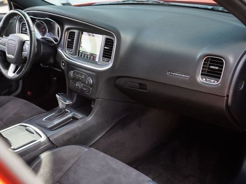 Used 2017 Dodge Charger R/T Scat Pack w/ Beats Audio Group image 19