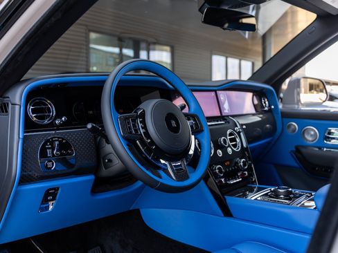 New 2026 Rolls-Royce Cullinan Black Badge image 34