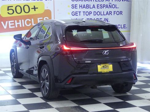 Used 2019 Lexus UX 250h AWD/4WD image 6