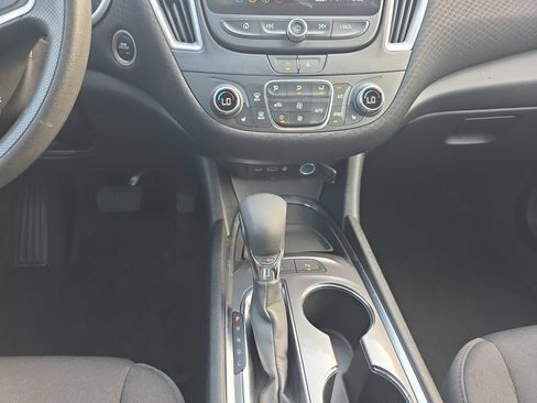 Used 2024 Chevrolet Malibu LT FWD image 10