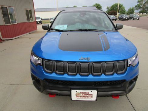 Used 2022 Jeep Compass Trailhawk w/ Sun and Sound Group AWD/4WD image 4