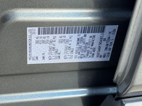 Used 2023 Nissan Rogue S FWD image 38