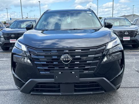 New 2026 Nissan Rogue Dark Armor AWD/4WD image 3