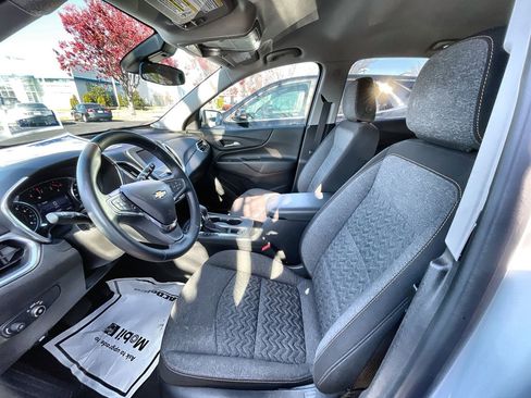 Used 2024 Chevrolet Equinox LT image 19