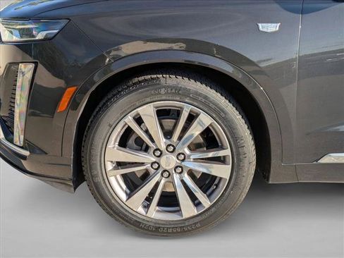 Used 2020 Cadillac XT6 Premium Luxury image 23
