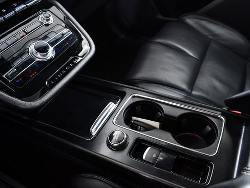 Used 2022 Lincoln Corsair Grand Touring w/ Elements Technology Bundle image 31