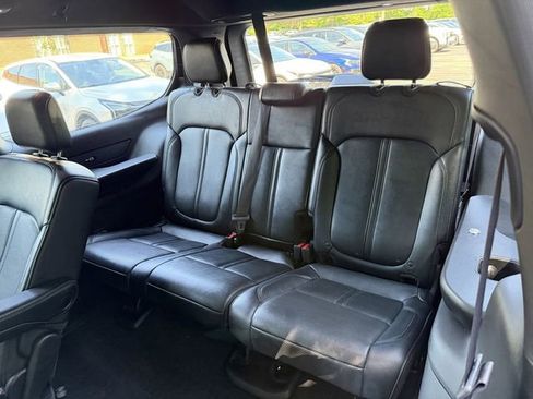 Used 2024 Jeep Wagoneer Series III AWD/4WD image 30