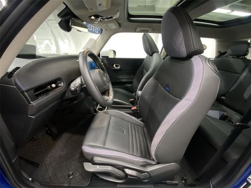 Certified 2025 MINI Cooper S image 17