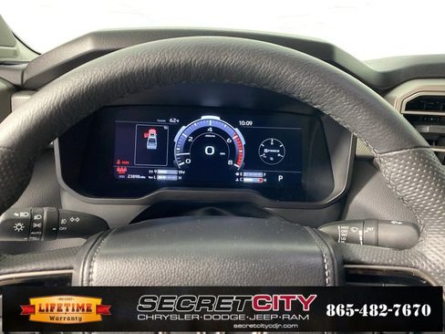 Used 2024 Toyota Tundra Limited image 18