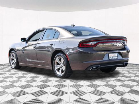 Used 2018 Dodge Charger SXT Plus w/ Driver Convenience Group RWD image 15