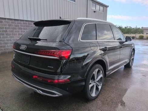 Used 2023 Audi Q7 3.0T Premium Plus w/ Premium Plus Package AWD/4WD image 3
