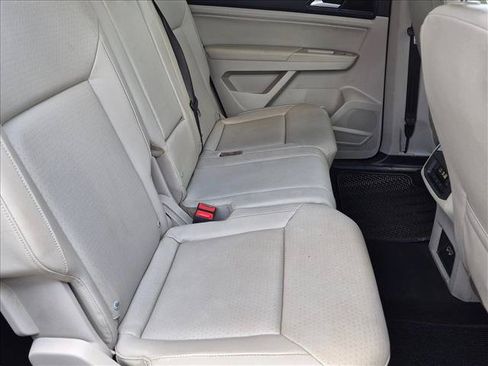 Used 2021 Volkswagen Atlas SE FWD image 17