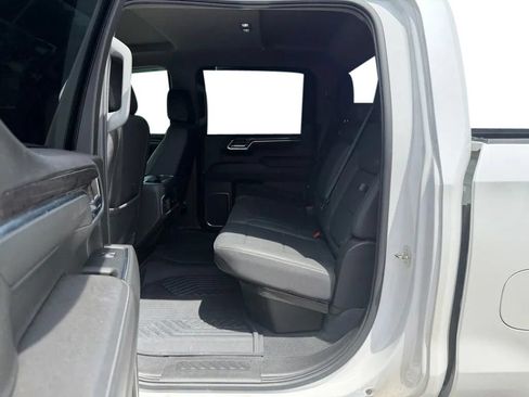 Used 2023 Chevrolet Silverado 1500 LTZ AWD/4WD image 26