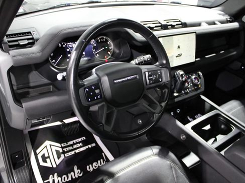 Used 2023 Land Rover Defender 130 X-Dynamic SE AWD/4WD image 18