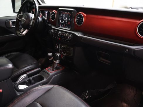 Used 2020 Jeep Gladiator Rubicon AWD/4WD image 11