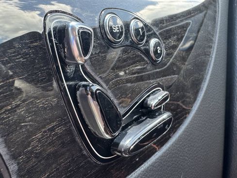 Used 2016 Hyundai Equus Signature RWD image 14