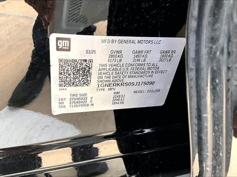Used 2025 Chevrolet Traverse High Country w/ LPO, Floor Liner Package FWD image 36